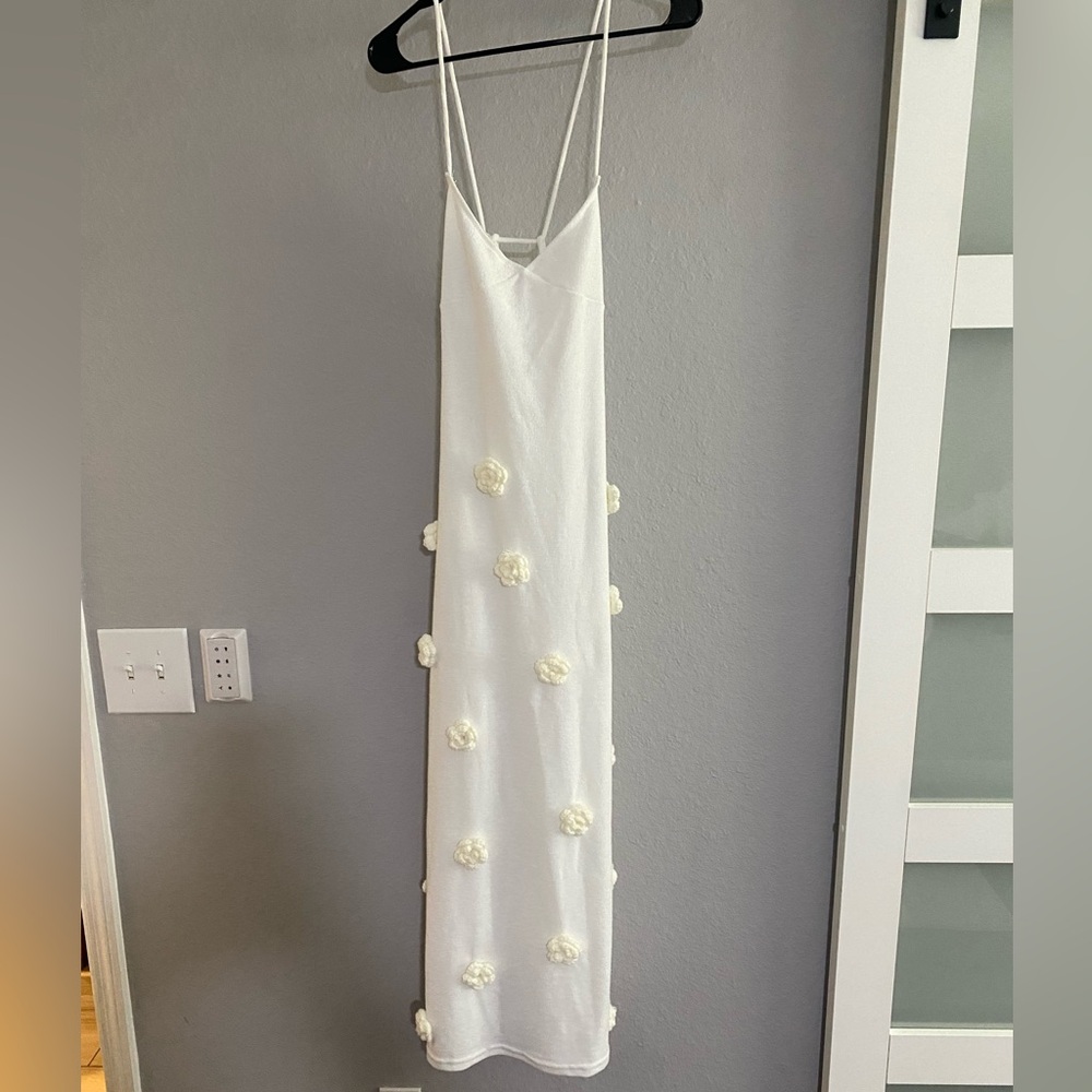 Moonhouse Elegant Cream Maxi Dress - Picture 6 of 6